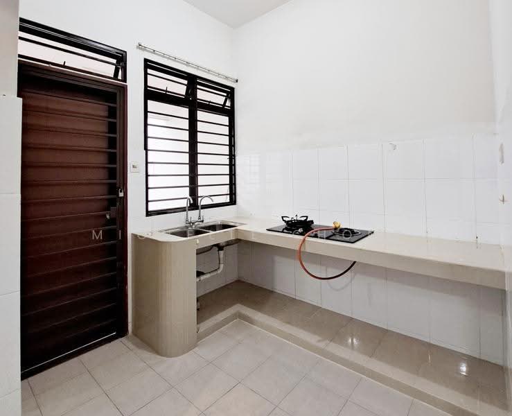 2-storey Terraced House for Sale in Denai Alam (Shah Alam) - Michelle Chong - Wet Kitchen - PropertyGuru.com.my