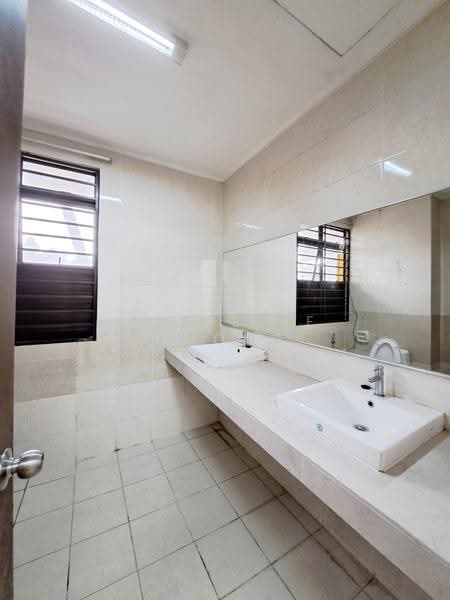 2-storey Terraced House for Sale in Denai Alam (Shah Alam) - Michelle Chong - Bathroom - PropertyGuru.com.my
