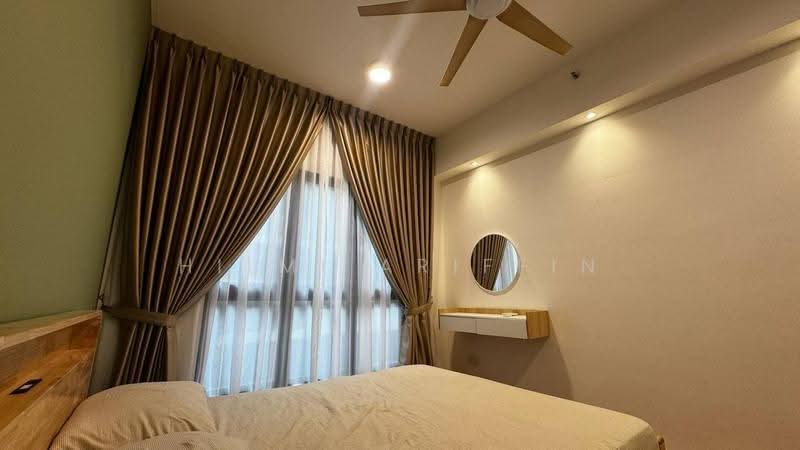 Service Residence for Rent at Maya Bay Residences @ Gamuda Cove - Hilmi Ariffin - Bedroom - PropertyGuru.com.my