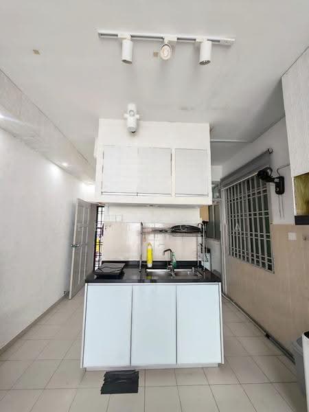 Apartment for Rent at Lake View Suites - Stella Chia - Kitchen - PropertyGuru.com.my
