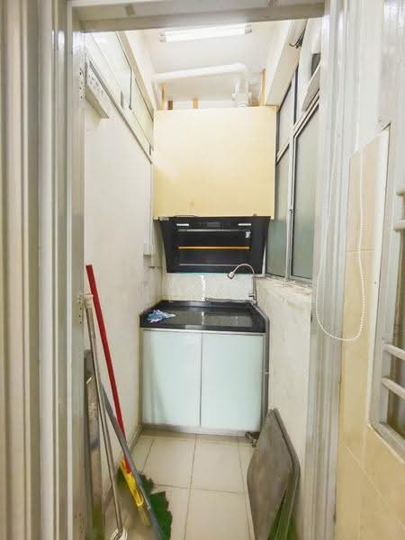 Apartment for Rent at Lake View Suites - Stella Chia - Kitchen - PropertyGuru.com.my