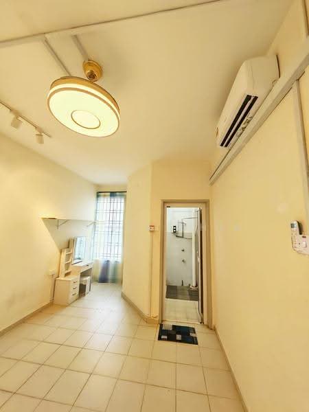 Apartment for Rent at Lake View Suites - Stella Chia - Study - PropertyGuru.com.my