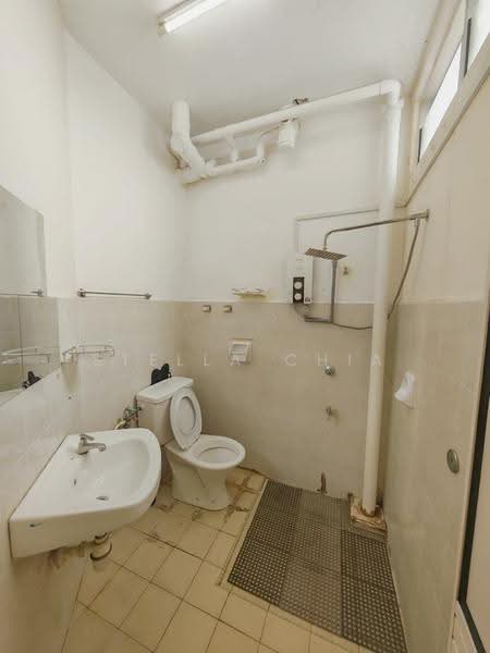 Apartment for Rent at Lake View Suites - Stella Chia - Bathroom - PropertyGuru.com.my