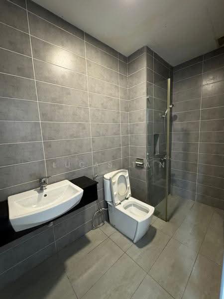 Service Residence for Rent at Paragon Residences @ Straits View - Lucas Tan - Bathroom - PropertyGuru.com.my