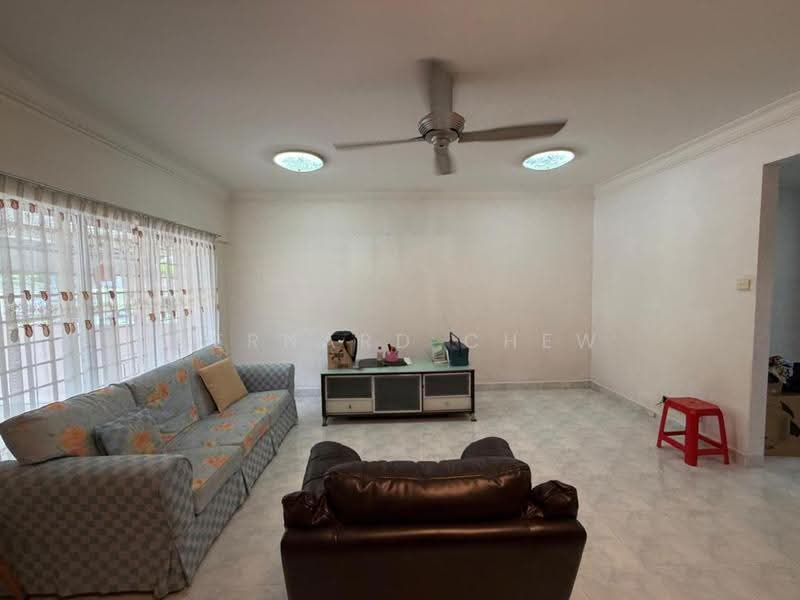 2-storey Terraced House for Sale in Sungai Ara (Penang) - Bernard Chew - Living Room - PropertyGuru.com.my