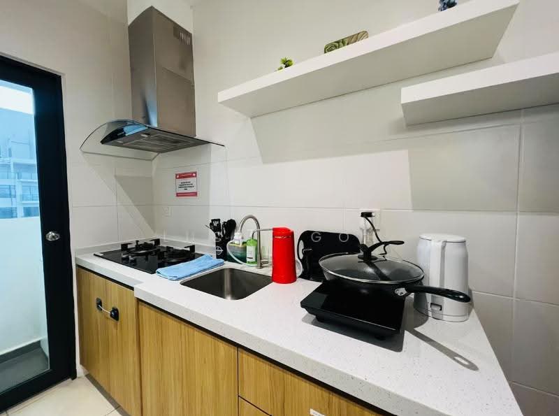 Service Residence for Sale at Parkland Residence @ Kajang 2 - Lucus Goh - Kitchen - PropertyGuru.com.my