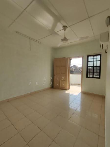 2-storey Terraced House for Rent in Usj 2 (Subang Jaya) - Aziz Abdullah - Interior - PropertyGuru.com.my