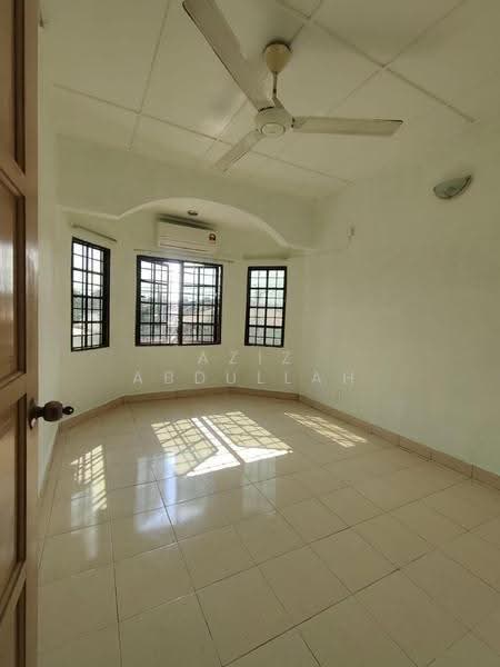 2-storey Terraced House for Rent in Usj 2 (Subang Jaya) - Aziz Abdullah - Interior - PropertyGuru.com.my