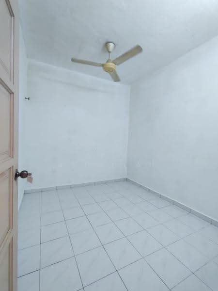 2-storey Terraced House for Rent in Usj 2 (Subang Jaya) - Aziz Abdullah - Interior - PropertyGuru.com.my