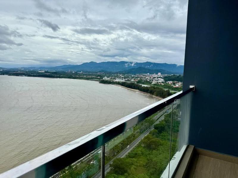 Kediaman Servis untuk Disewa di Bay Suites - May Chung - Balcony - PropertyGuru.com.my