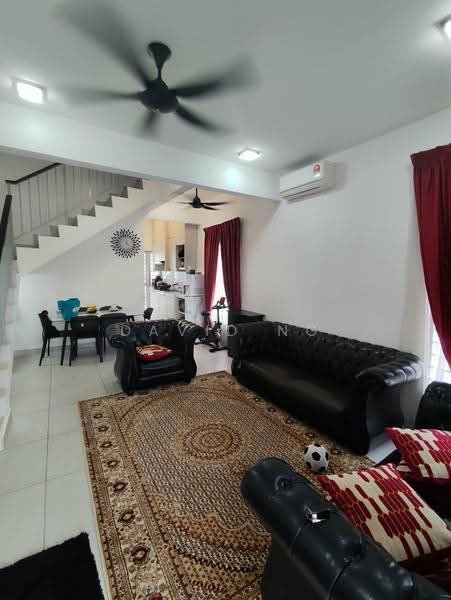 Rumah Teres 3-Tingkat untuk Dijual di Petaling Jaya (Selangor) - David Ng - Living Room - PropertyGuru.com.my