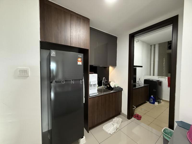 Kediaman Servis untuk Dijual di Elemen Utara KK - Agnes Chai - Kitchen - PropertyGuru.com.my