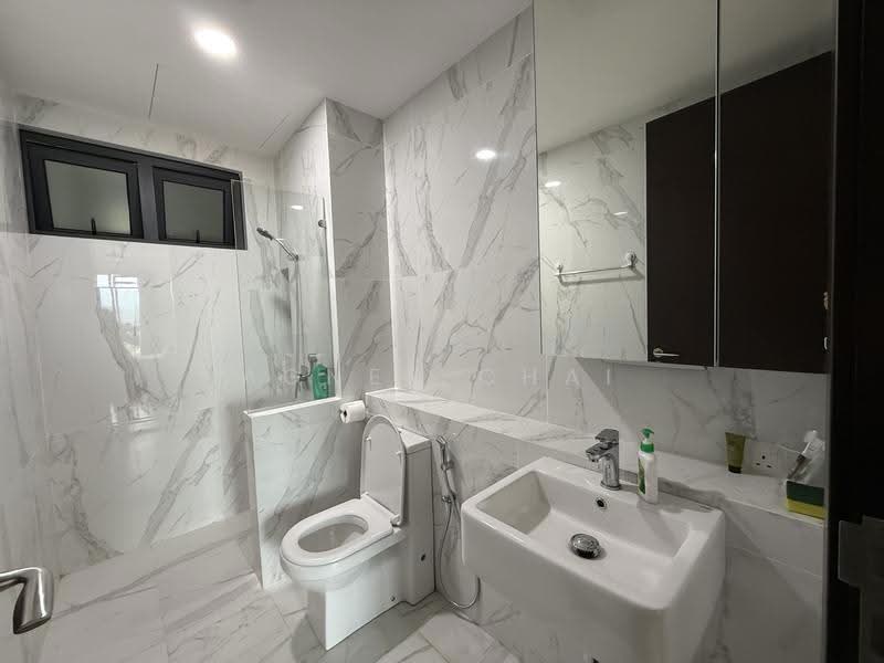 Kediaman Servis untuk Dijual di Elemen Utara KK - Agnes Chai - Bathroom - PropertyGuru.com.my