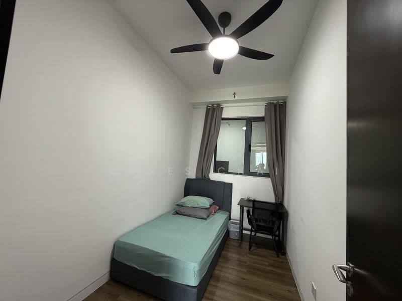 Kediaman Servis untuk Dijual di Elemen Utara KK - Agnes Chai - Bedroom - PropertyGuru.com.my