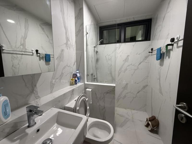 Kediaman Servis untuk Dijual di Elemen Utara KK - Agnes Chai - Bathroom - PropertyGuru.com.my