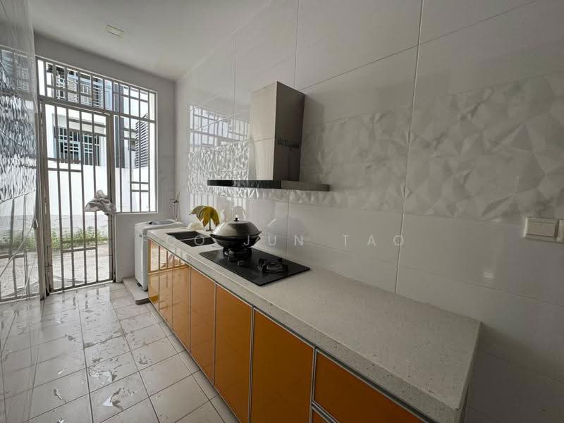 Cluster House for Rent in Bukit Indah (Iskandar Puteri (Nusajaya)) - Foo Jun Tao - Kitchen - PropertyGuru.com.my