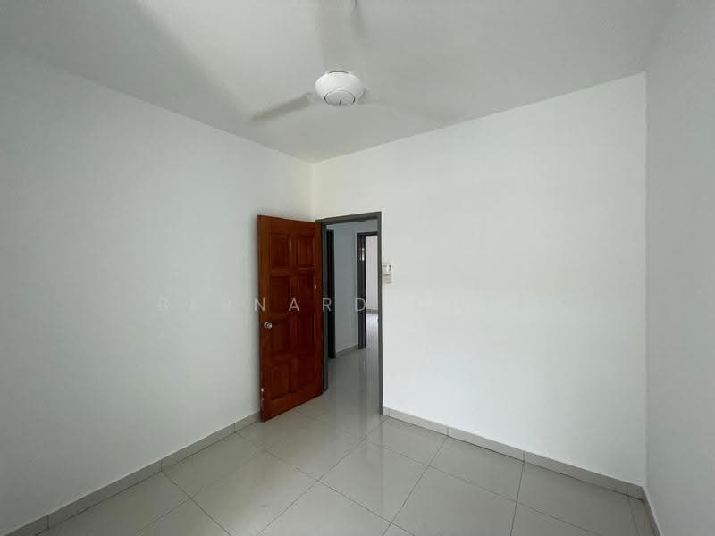2-storey Terraced House for Sale in Sungai Ara (Penang) - Bernard Chew - Interior - PropertyGuru.com.my