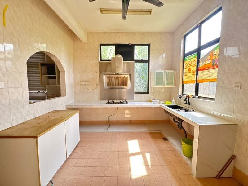 Bungalow House for Sale in Saujana Akasia (Sungai Buloh) - Chloe Kok - PropertyGuru.com.my
