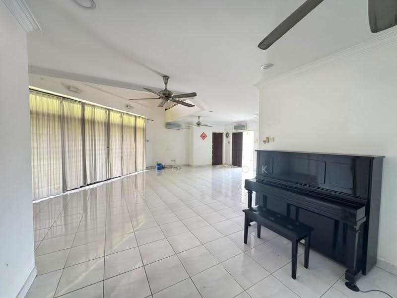Bungalow House for Sale in Saujana Akasia (Sungai Buloh) - Chloe Kok - PropertyGuru.com.my
