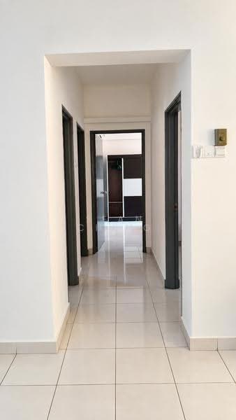 Kediaman Servis untuk Disewa di Main Place Residence - Sean Ch’ng - Corridor - PropertyGuru.com.my