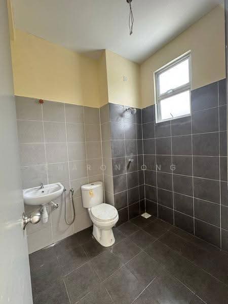 Rumah Teres 2-Tingkat untuk Dijual di Kota Tinggi (Johor) - Sharon Ong - Bathroom - PropertyGuru.com.my