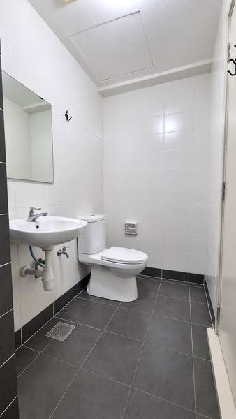 Kondominium untuk Disewa di Residence 8 - Sean Ch’ng - Bathroom - PropertyGuru.com.my