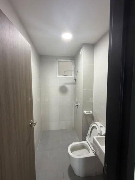 Service Residence for Rent at TRELLIS RESIDENCES - Pauline Ng - Bathroom - PropertyGuru.com.my