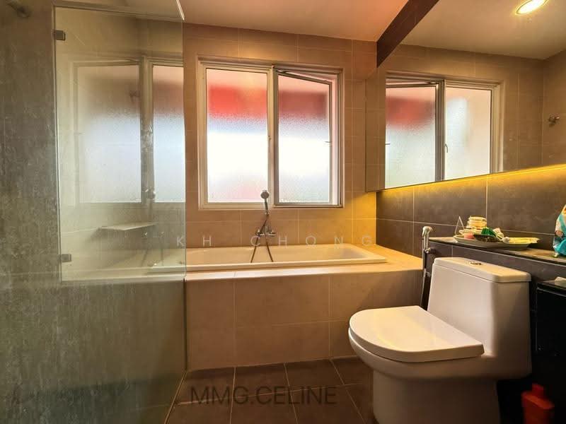 Semi-Detached House for Sale in Setia Eco Park (Setia Alam) - KH Chong - Bathroom - PropertyGuru.com.my