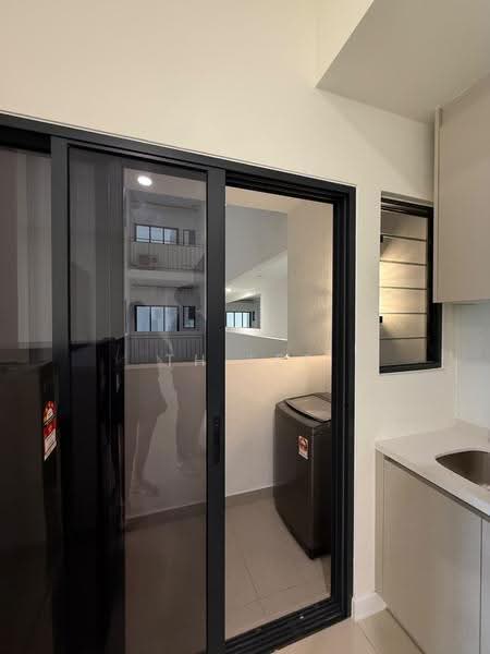 Kondominium untuk Disewa di Skyline KL - TH Lee - Balcony - PropertyGuru.com.my