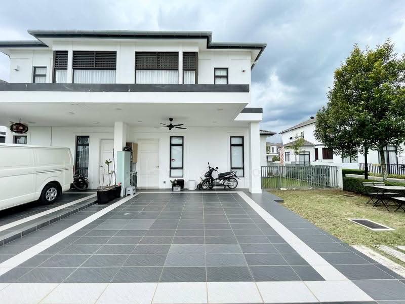 Rumah Berkembar untuk Dijual di Eco Grandeur (Puncak Alam) - Caiyi Choo - PropertyGuru.com.my