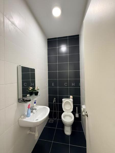 2-storey Terraced House for Sale in Taman Mount Austin (Tebrau) - Chloe Chin - Bathroom - PropertyGuru.com.my