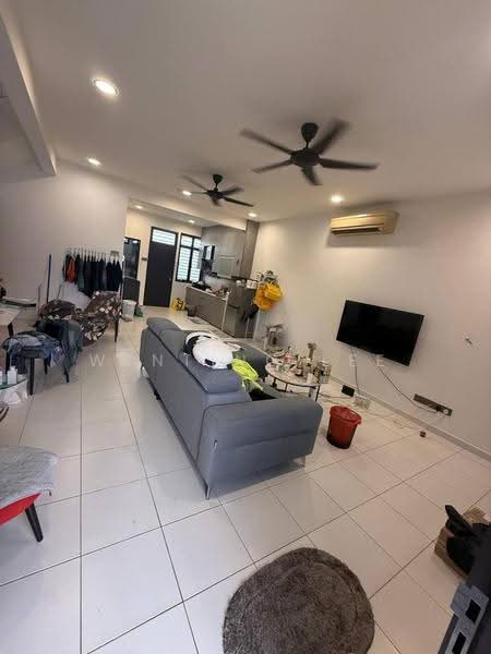 2-storey Terraced House for Sale in Taman Seri Austin (Tebrau) - Wenting Lee - Living Room - PropertyGuru.com.my