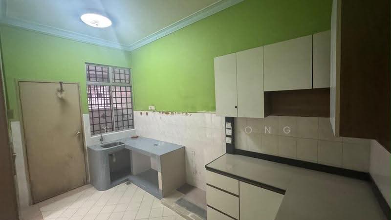 2-storey Terraced House for Sale in Taman Seri Orkid (Skudai) - Esther Chong - Kitchen - PropertyGuru.com.my