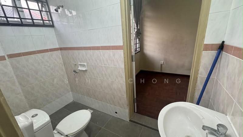 2-storey Terraced House for Sale in Taman Seri Orkid (Skudai) - Esther Chong - Bathroom - PropertyGuru.com.my