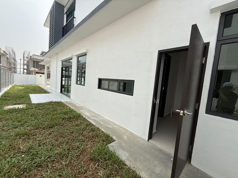 Cluster House for Sale in Taman Bukit Skudai (Skudai) - Vancy Lim - Exterior - PropertyGuru.com.my