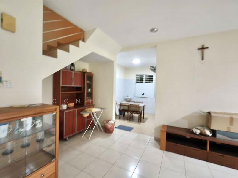 Rumah Berkembar untuk Dijual di Seremban (Negeri Sembilan) - Connie Chong - Living Room - PropertyGuru.com.my