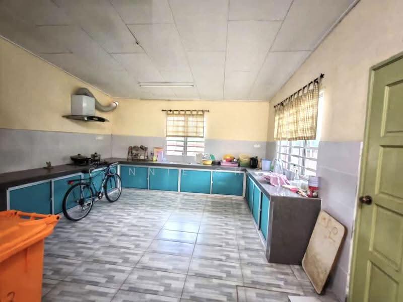 Rumah Berkembar untuk Dijual di Seremban (Negeri Sembilan) - Connie Chong - Kitchen - PropertyGuru.com.my