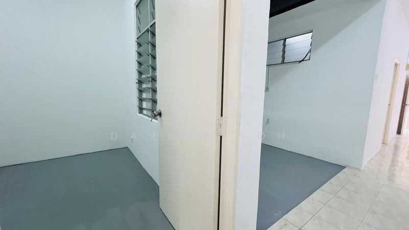1-storey Terraced House for Sale in Taman Lestari Permai (Seri Kembangan) - Darren Toh - PropertyGuru.com.my