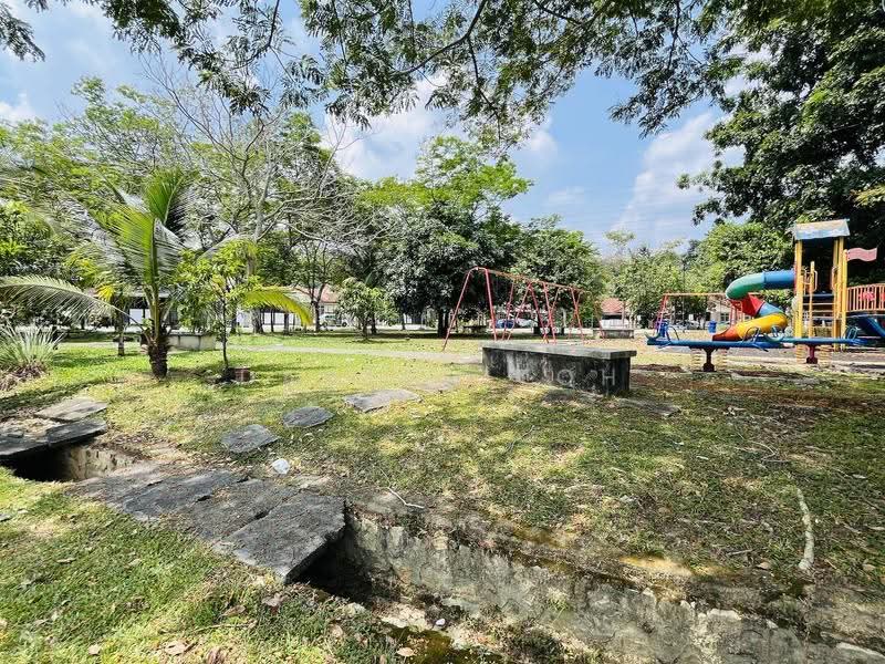 1-storey Terraced House for Sale in Taman Lestari Permai (Seri Kembangan) - Darren Toh - Exterior - PropertyGuru.com.my