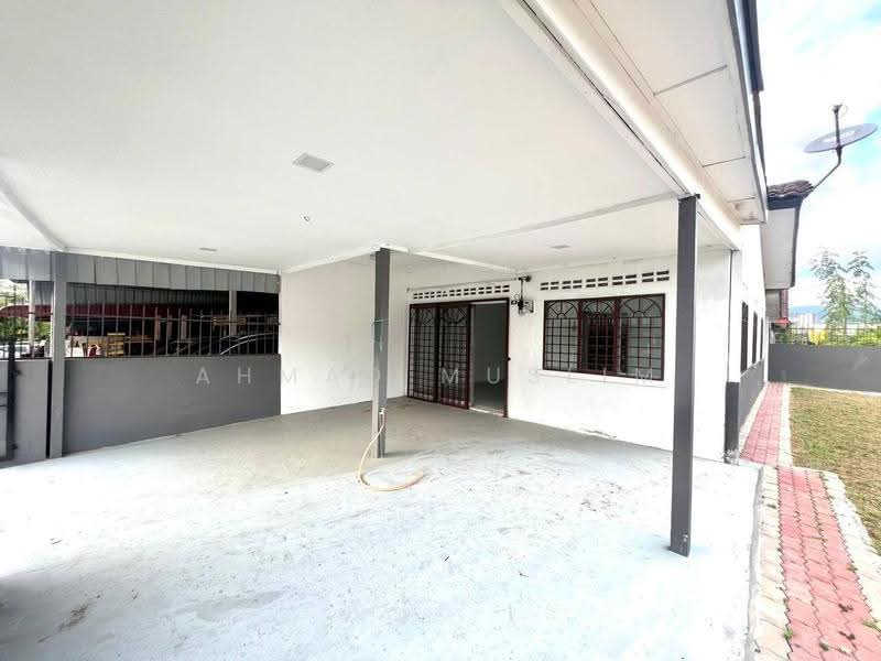 1-storey Terraced House for Sale in Bandar Rinching Seksyen 4 (Semenyih) - Ahmad Muslim - PropertyGuru.com.my