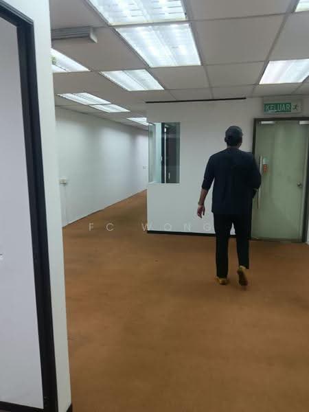 Shop / Office for Sale in Usj 1 (Subang Jaya) - FC Wong - Corridor - PropertyGuru.com.my