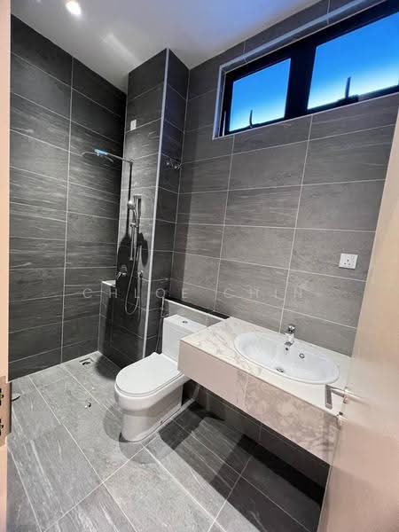 Rumah Berkembar untuk Dijual di Iskandar Puteri (Nusajaya) (Johor) - Chloe Chin - Bathroom - PropertyGuru.com.my