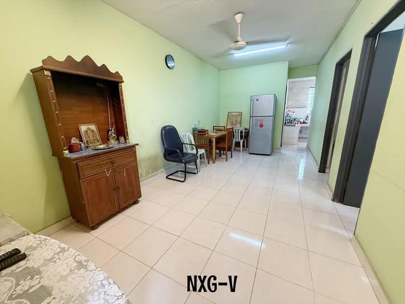 Apartment for Sale at Pangsapuri Rimba Jaya - Vincent Lee - Living Room - PropertyGuru.com.my