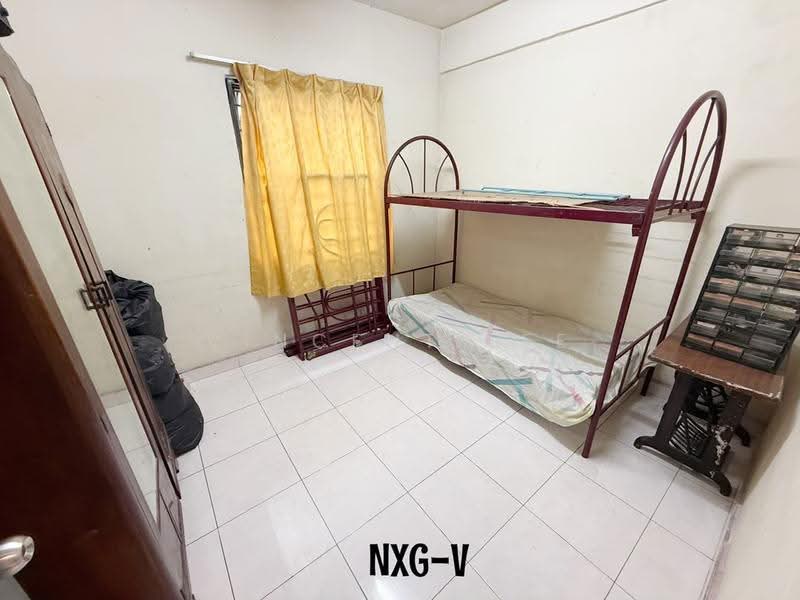 Apartment for Sale at Pangsapuri Rimba Jaya - Vincent Lee - Bedroom - PropertyGuru.com.my
