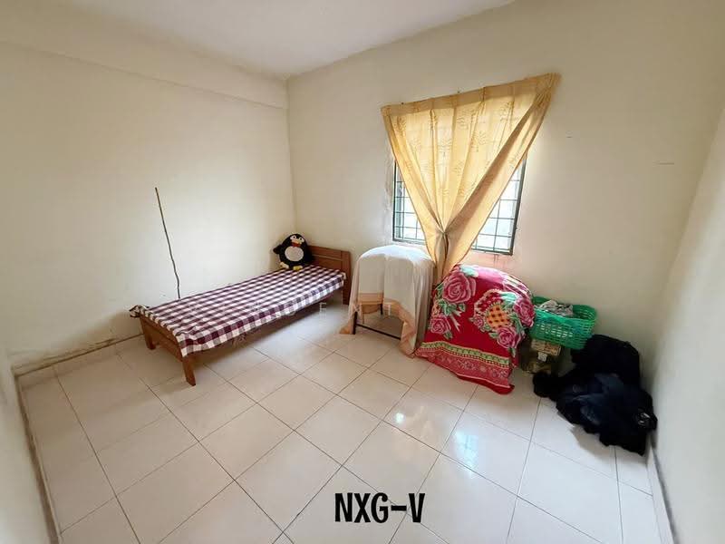 Apartment for Sale at Pangsapuri Rimba Jaya - Vincent Lee - Bedroom - PropertyGuru.com.my