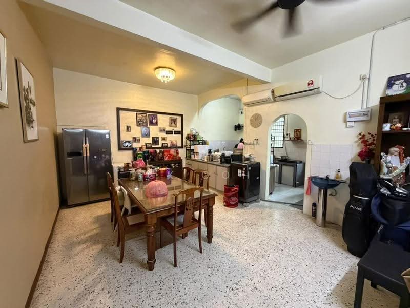Rumah Berkembar untuk Dijual di Pantai Jerejak (Bayan Lepas) - CK Goh - Kitchen - PropertyGuru.com.my