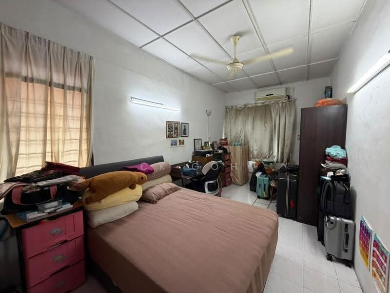 Rumah Berkembar untuk Dijual di Pantai Jerejak (Bayan Lepas) - CK Goh - Bedroom - PropertyGuru.com.my