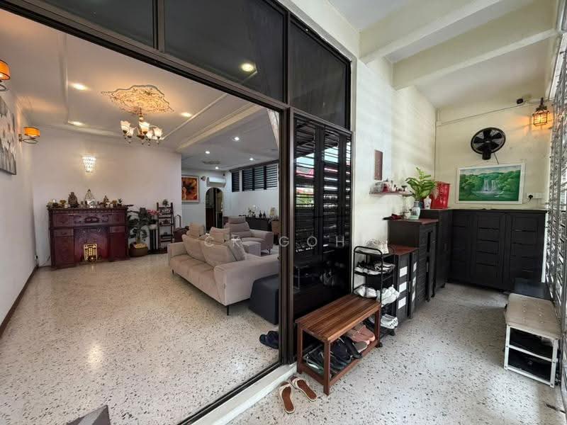 Rumah Berkembar untuk Dijual di Pantai Jerejak (Bayan Lepas) - CK Goh - Living Room - PropertyGuru.com.my