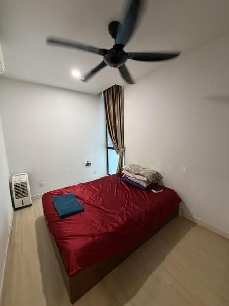 Kediaman Servis untuk Dijual di H2O Residences - Janelle Chin - Bedroom - PropertyGuru.com.my