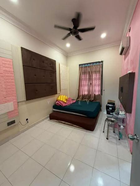 1.5-storey Terraced House for Rent in Taman Setia Indah (Tebrau) - YY Tey - Bedroom - PropertyGuru.com.my